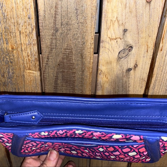 Vera Bradley Crossbody Bag - Picture 6 of 9